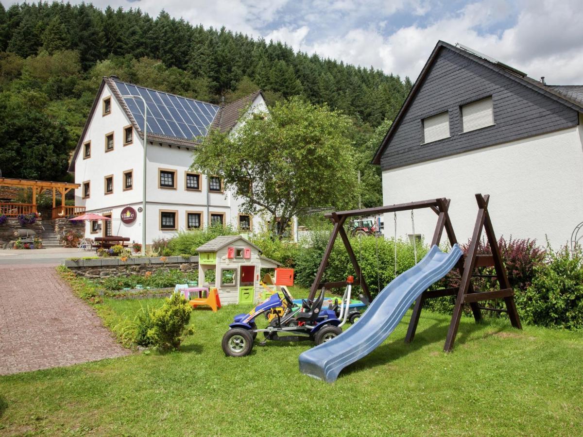 Beautiful Apartment In Merschbach With Garden Eksteriør bilde